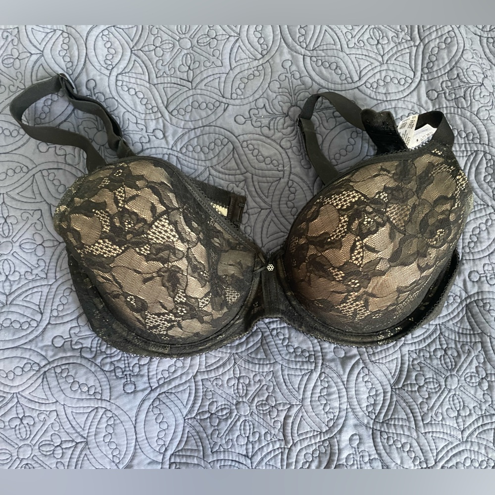 Black Lace Wacoal bra 36DDD